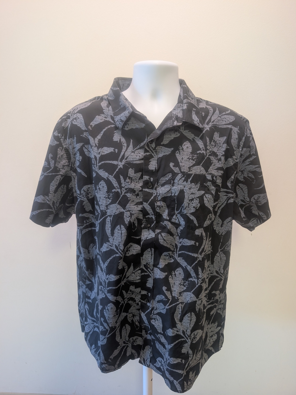 Travis Mathew Black and Purple Floral Short-Sleeve Button-Down
